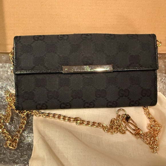 Authentic Black Gucci Long Wallet - Picture 1 of 9